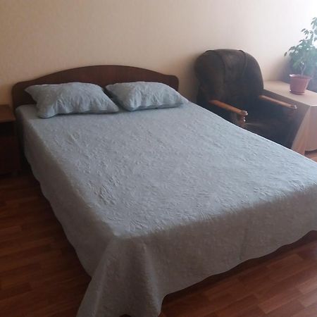 Apartment On Lenina 76 Togliatti Luaran gambar